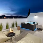 Onar -quiet Luxury With Private Jacuzzi-ideal For Couples * Архангелос