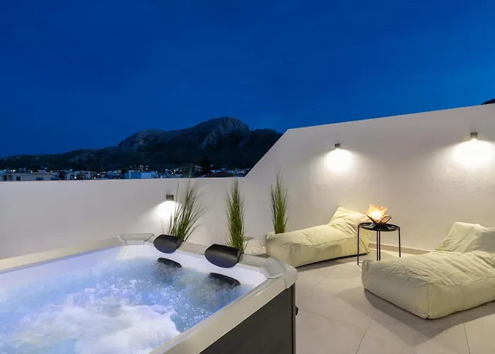 公寓 Onar -quiet Luxury With Private Jacuzzi-ideal For Couples